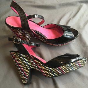 Kenneth Cole Unlisted brand wedges